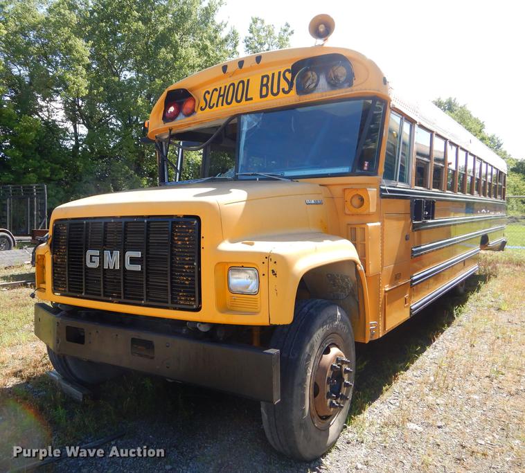 image for item ED9302 2002 GMC B7 Blue Bird school bus