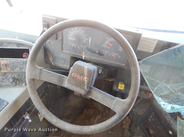 image for item ED9302 2002 GMC B7 Blue Bird school bus