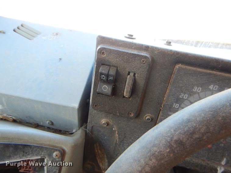 image for item ED9302 2002 GMC B7 Blue Bird school bus