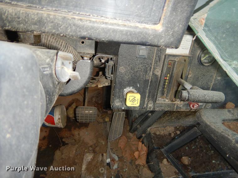 image for item ED9302 2002 GMC B7 Blue Bird school bus