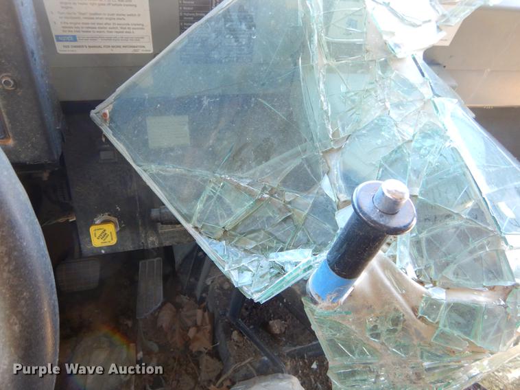 image for item ED9302 2002 GMC B7 Blue Bird school bus