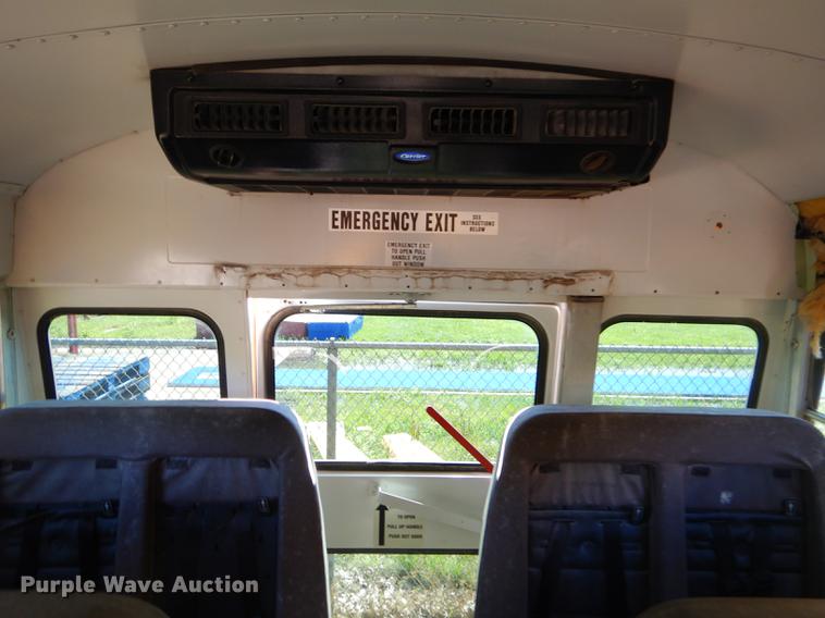 image for item ED9302 2002 GMC B7 Blue Bird school bus