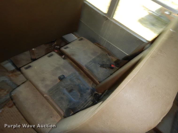 image for item ED9302 2002 GMC B7 Blue Bird school bus