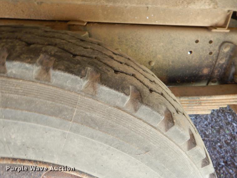 image for item ED9302 2002 GMC B7 Blue Bird school bus