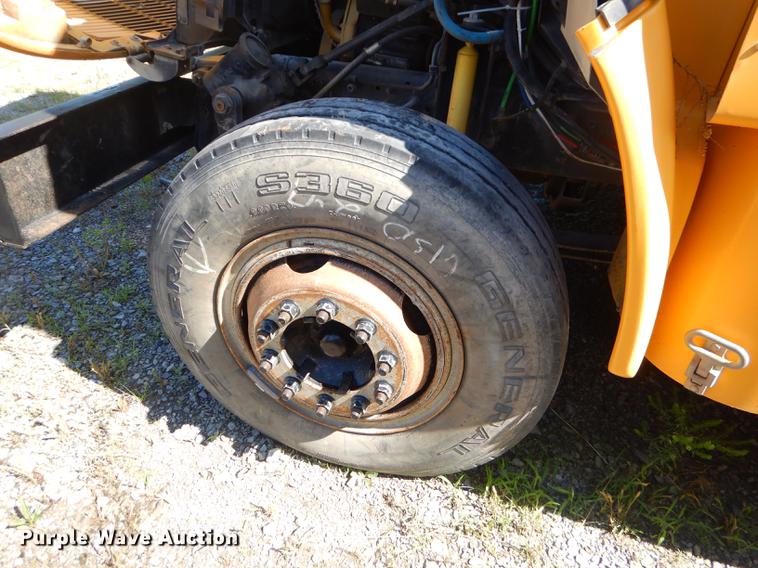 image for item ED9302 2002 GMC B7 Blue Bird school bus