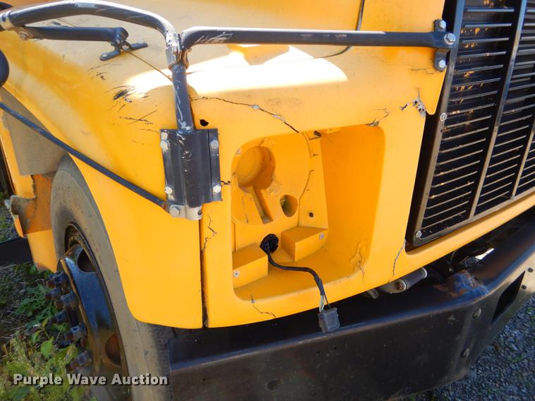 image for item ED9302 2002 GMC B7 Blue Bird school bus