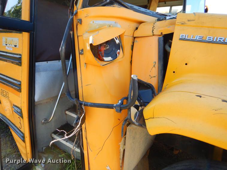 image for item ED9302 2002 GMC B7 Blue Bird school bus