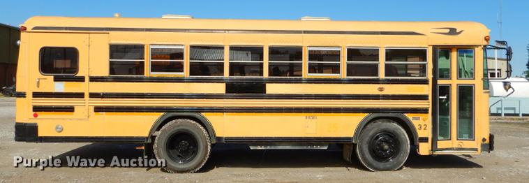 image for item ED9303 1994 Blue Bird TC2000 school bus