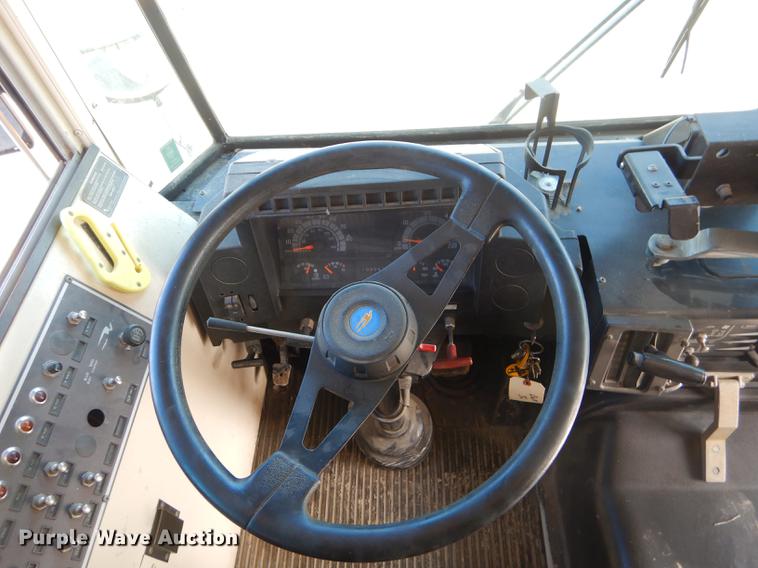 image for item ED9303 1994 Blue Bird TC2000 school bus