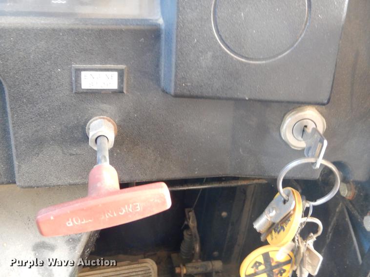 image for item ED9303 1994 Blue Bird TC2000 school bus