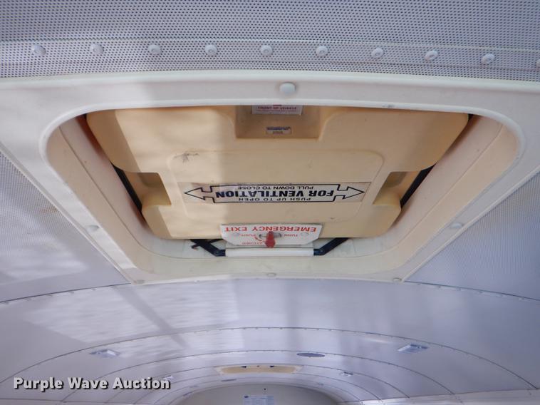 image for item ED9303 1994 Blue Bird TC2000 school bus