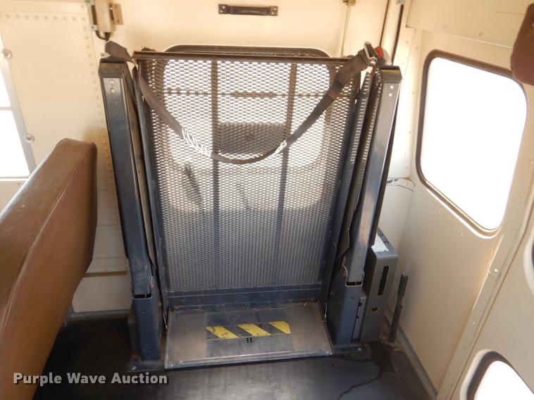 image for item ED9303 1994 Blue Bird TC2000 school bus