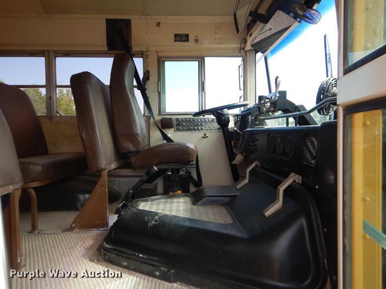 image for item ED9304 1995 Blue Bird TC2000 school bus