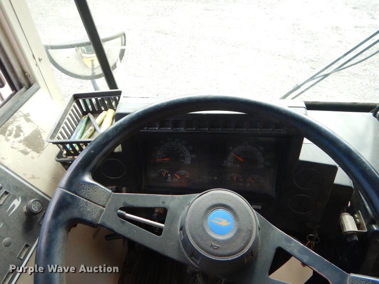 image for item ED9304 1995 Blue Bird TC2000 school bus