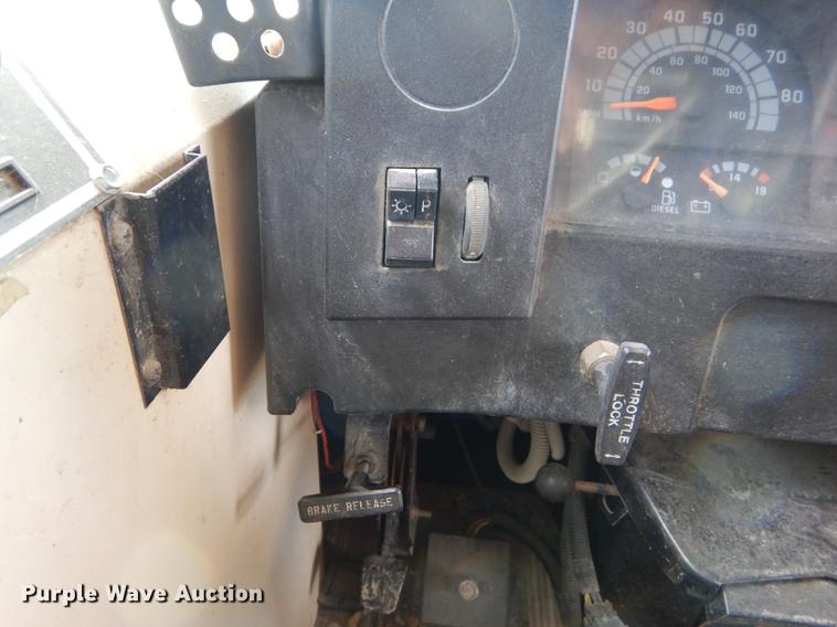 image for item ED9304 1995 Blue Bird TC2000 school bus