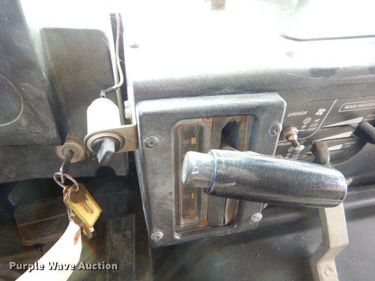 image for item ED9304 1995 Blue Bird TC2000 school bus