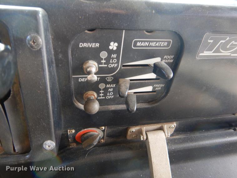 image for item ED9304 1995 Blue Bird TC2000 school bus