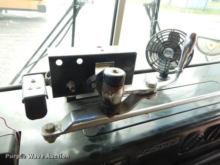 image for item ED9304 1995 Blue Bird TC2000 school bus