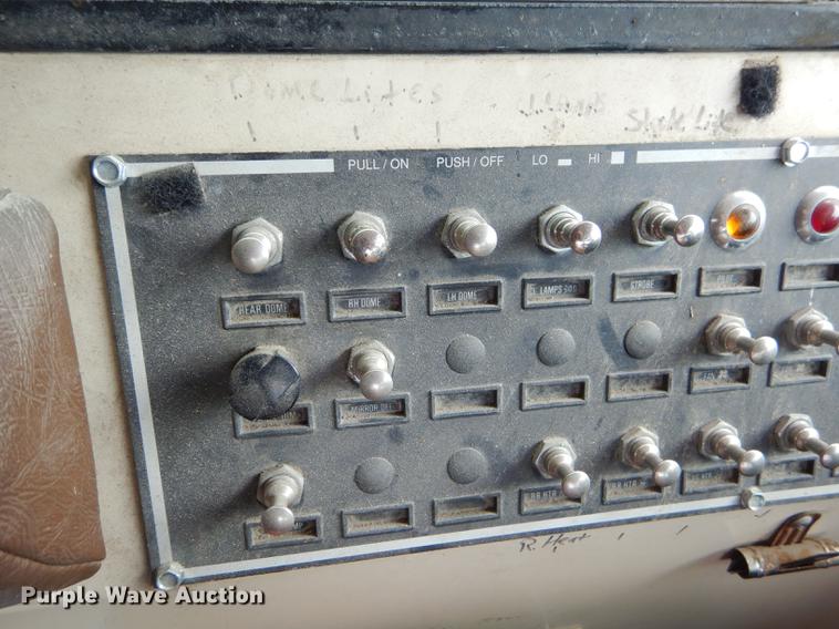 image for item ED9304 1995 Blue Bird TC2000 school bus