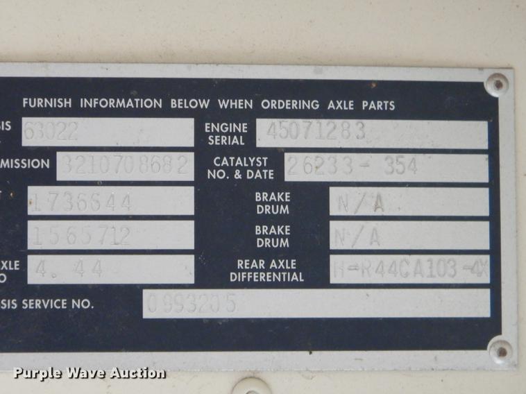 image for item ED9304 1995 Blue Bird TC2000 school bus