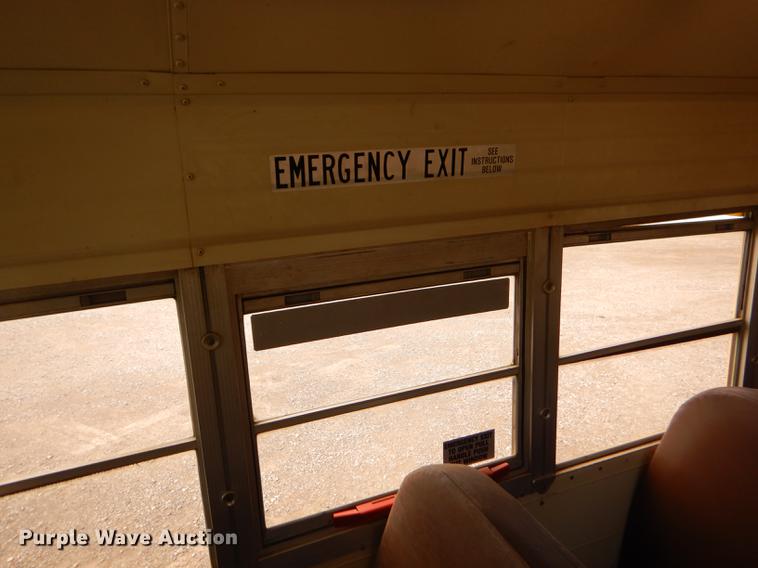 image for item ED9304 1995 Blue Bird TC2000 school bus