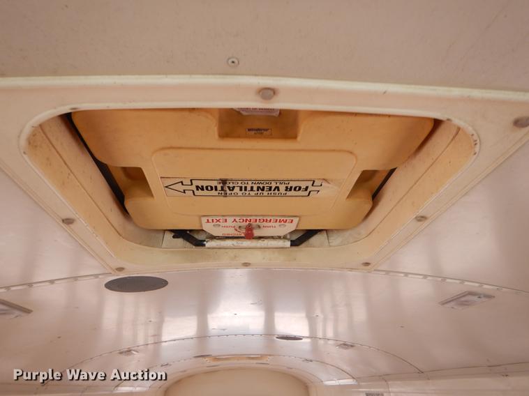 image for item ED9304 1995 Blue Bird TC2000 school bus