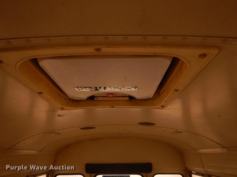 image for item ED9304 1995 Blue Bird TC2000 school bus