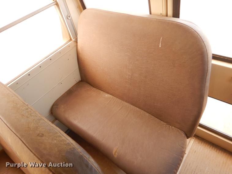 image for item ED9304 1995 Blue Bird TC2000 school bus