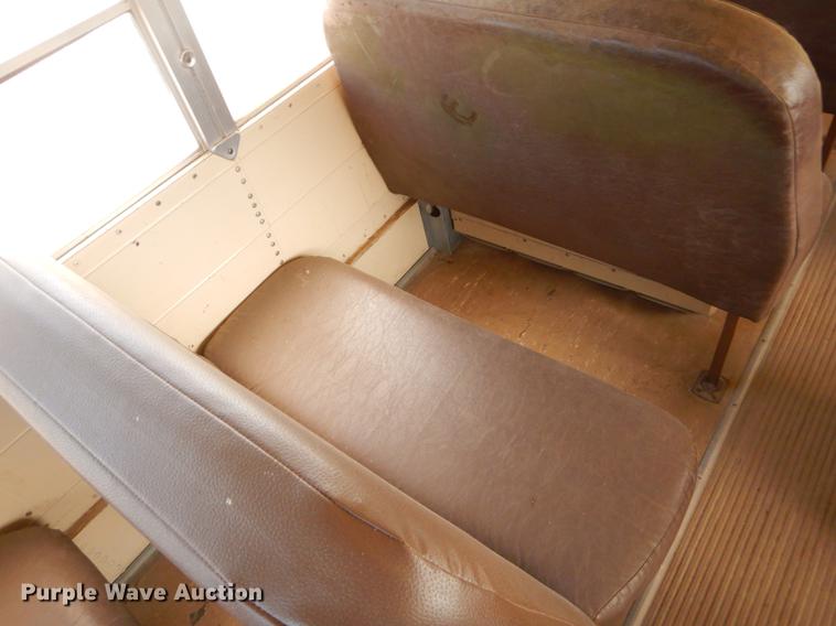 image for item ED9304 1995 Blue Bird TC2000 school bus