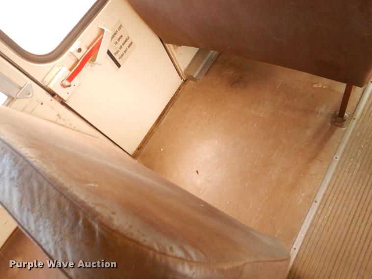 image for item ED9304 1995 Blue Bird TC2000 school bus