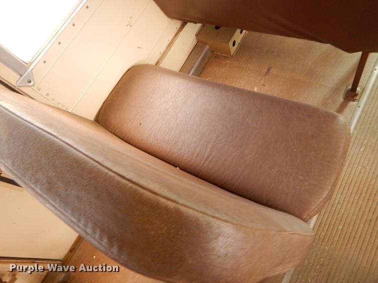 image for item ED9304 1995 Blue Bird TC2000 school bus