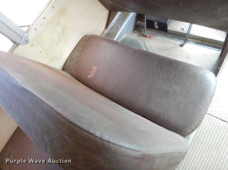 image for item ED9304 1995 Blue Bird TC2000 school bus