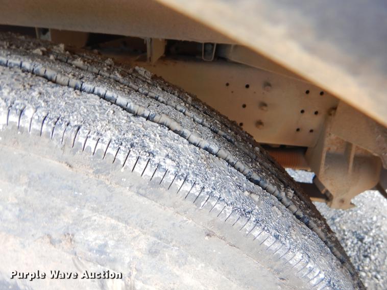 image for item ED9304 1995 Blue Bird TC2000 school bus