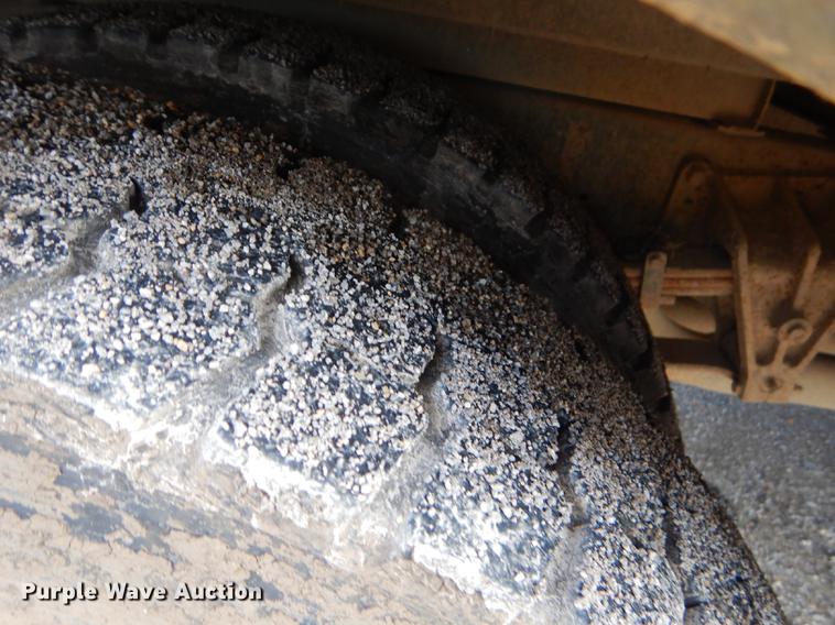 image for item ED9304 1995 Blue Bird TC2000 school bus