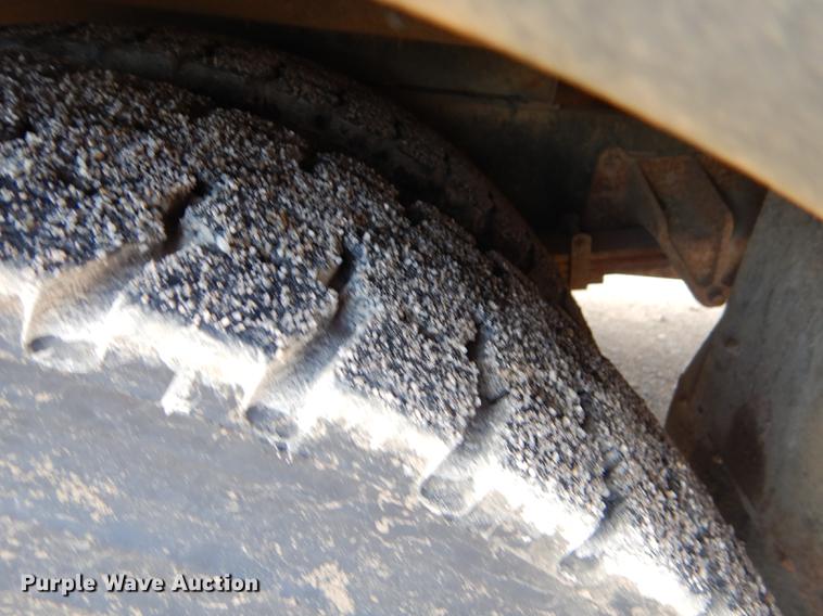 image for item ED9304 1995 Blue Bird TC2000 school bus