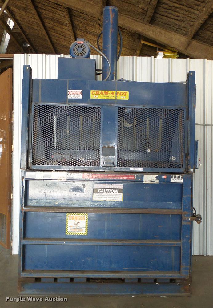image for item EQ9094 1997 Cram-a-lot 72-HD-LU vertical recycling baler