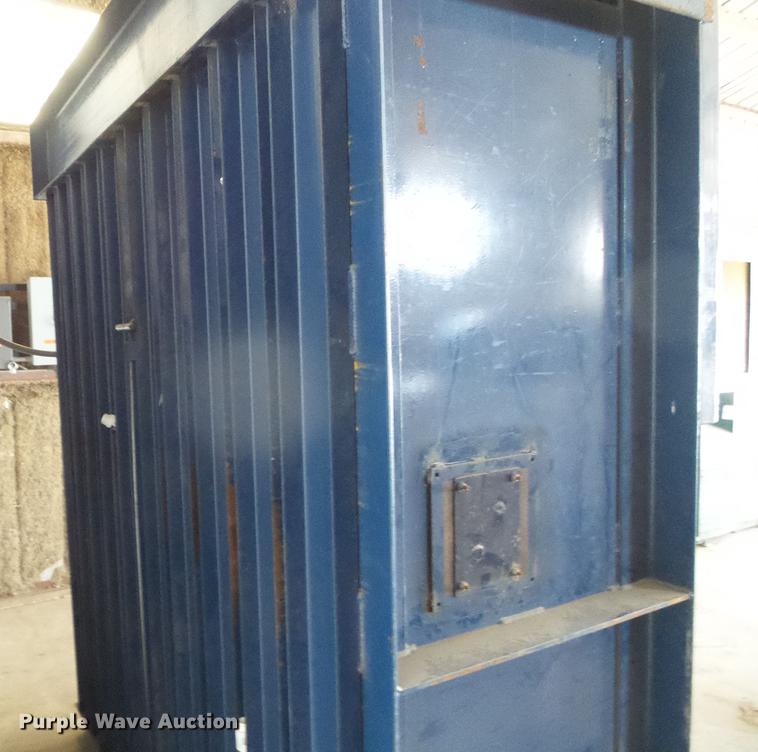 image for item EQ9094 1997 Cram-a-lot 72-HD-LU vertical recycling baler