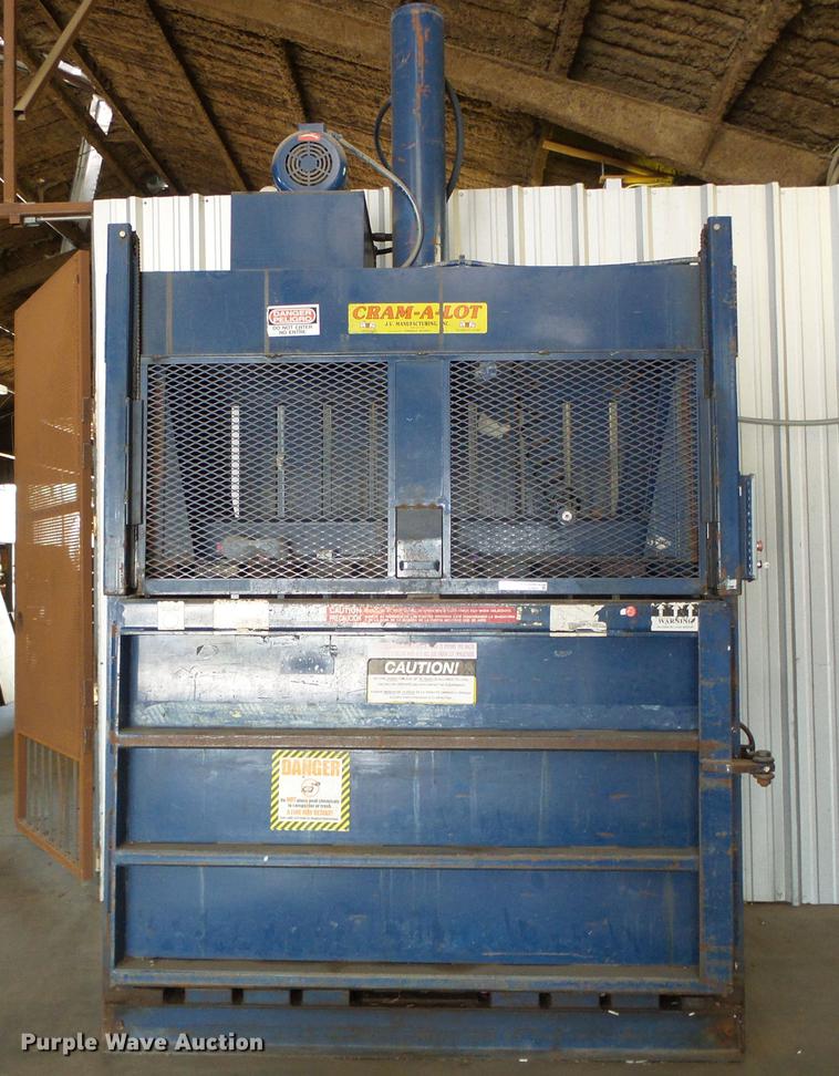 image for item EQ9094 1997 Cram-a-lot 72-HD-LU vertical recycling baler