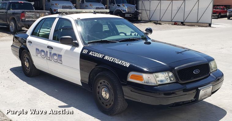 image for item EU9804 2005 Ford Crown Victoria Police Interceptor