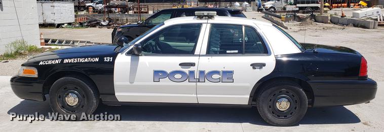 image for item EU9804 2005 Ford Crown Victoria Police Interceptor