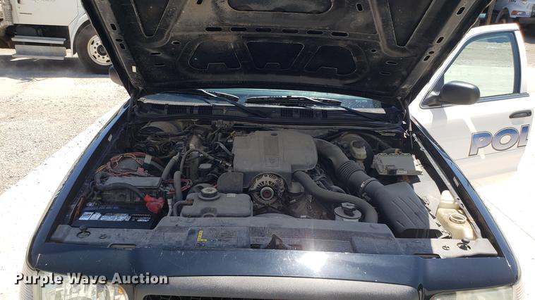 image for item EU9804 2005 Ford Crown Victoria Police Interceptor