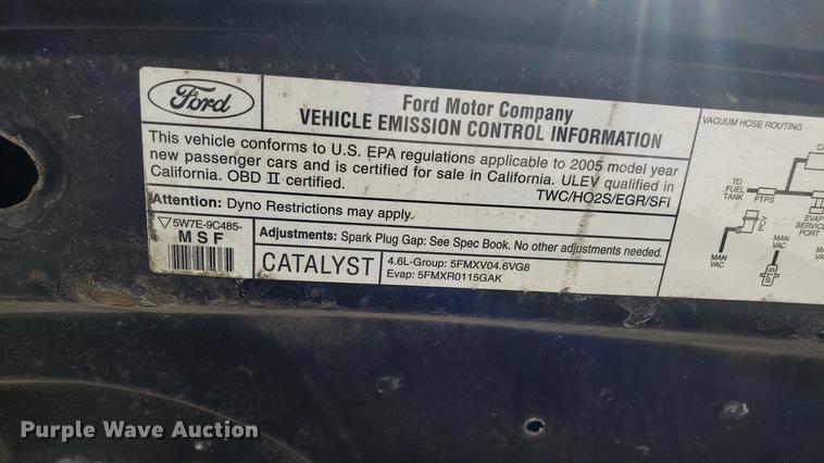 image for item EU9804 2005 Ford Crown Victoria Police Interceptor