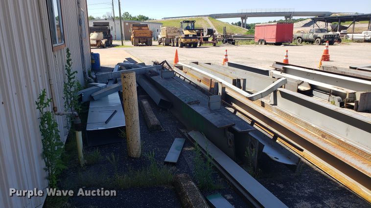 image for item EU9813 Building materials