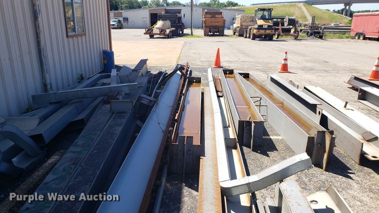 image for item EU9813 Building materials