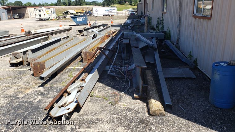 image for item EU9813 Building materials