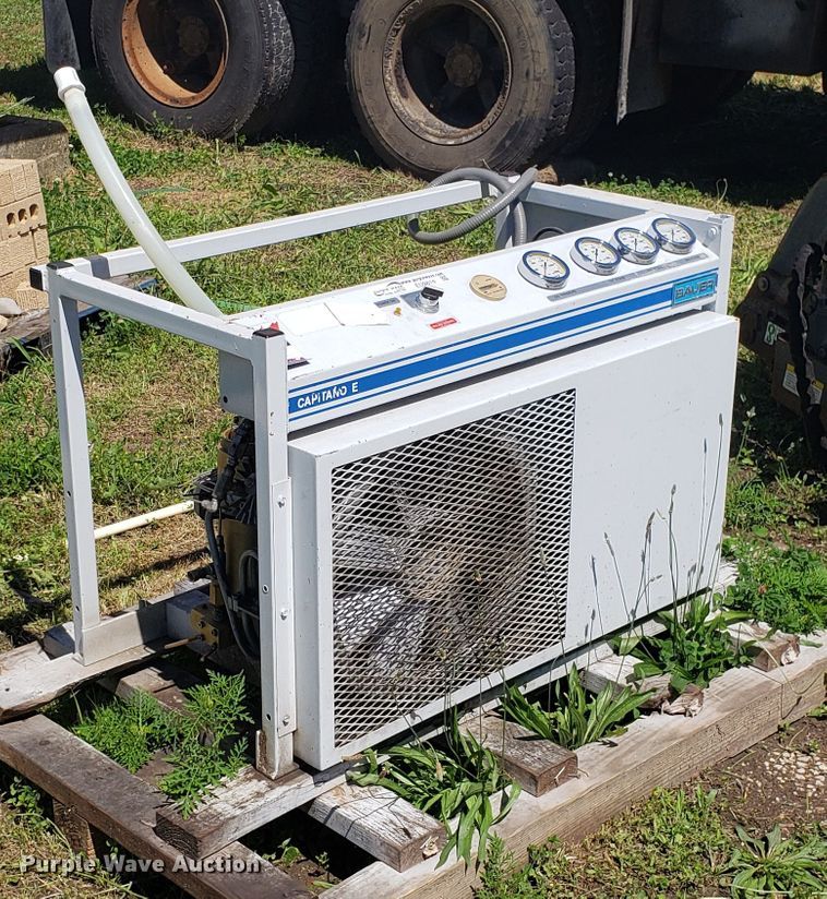 image for item EU9814 Bauer Compressors compressed air oxygen tank system