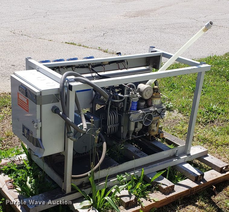 image for item EU9814 Bauer Compressors compressed air oxygen tank system