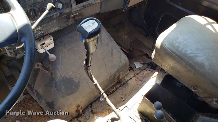 image for item EU9816 1990 International 4900 dump truck