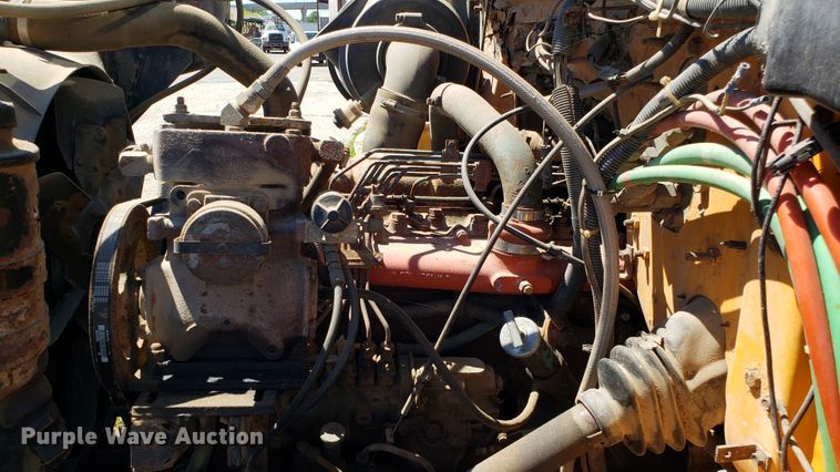 image for item EU9816 1990 International 4900 dump truck