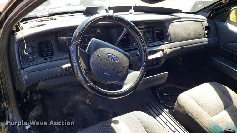 image for item EU9817 2007 Ford Crown Victoria Police Interceptor